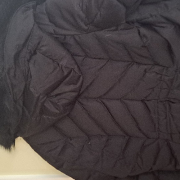 Tahari fitted Puffer - Picture 8 of 8